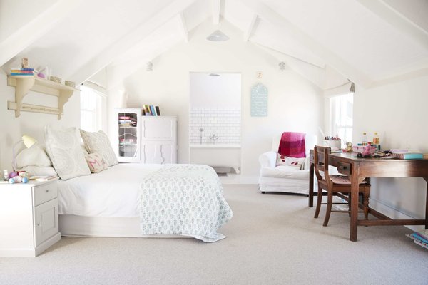 Comment convertir votre grenier en espace habitable : conseils et astuces