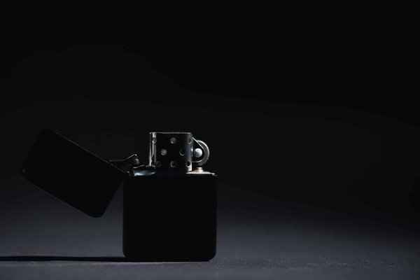 Quel est le matériau idéal pour un briquet tempête ?