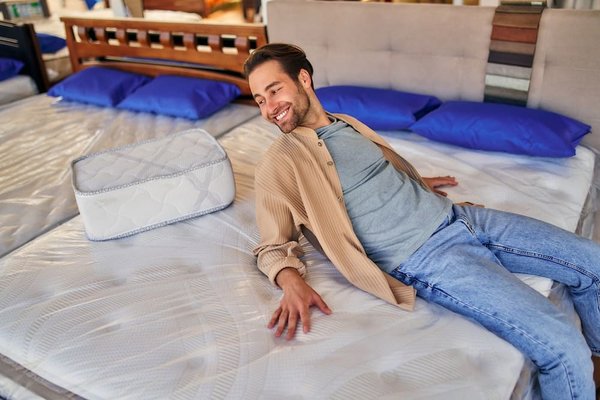 Guide 2024 : comment choisir un matelas adapté ?